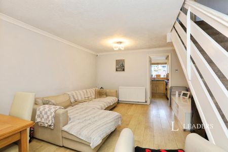 2 bedroom terraced house to rent - Photo 3