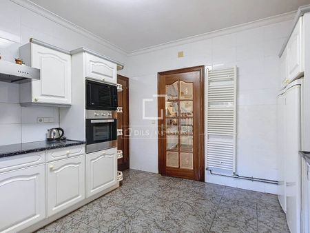 10 Bedroom house / villa with 2,069m² garden for rent in Calafell, Costa Dorada - Photo 3