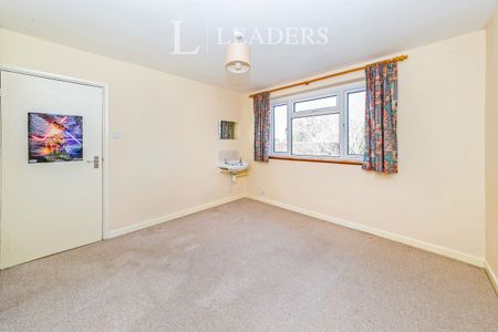 2 bedroom maisonette to rent Southwick Close, East Grinstead, RH19 - Photo 3