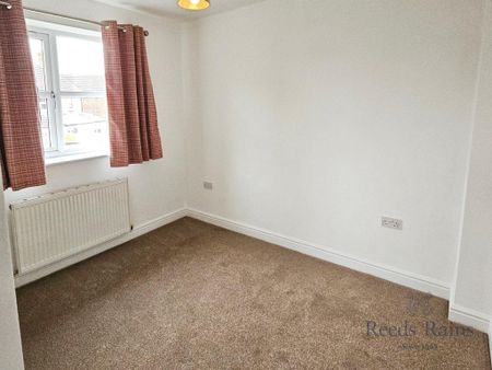 3 bedroom end of terrace house to rent - Photo 2