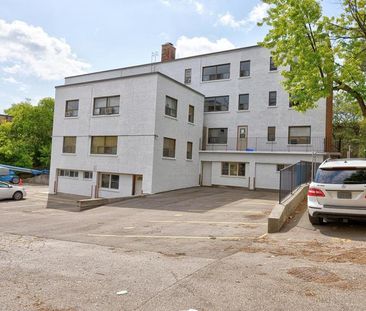 12 Kinsdale Boulevard | 12 Kinsdale Blvd., Toronto - Photo 1