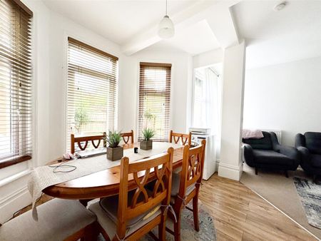 Sutherland Avenue, Bexhill-On-Sea, TN39 3QR - Photo 3