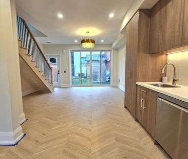 For Lease - 200 Emerson Avenue, Toronto, Ontario - Photo 5