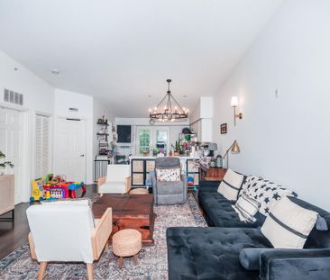 For Lease - 1470 Bishops Gate Unit# 407, Oakville, Ontario - Photo 2