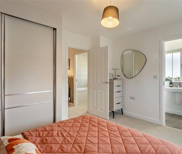 3 bedroom semi-detached house to rent - Photo 3