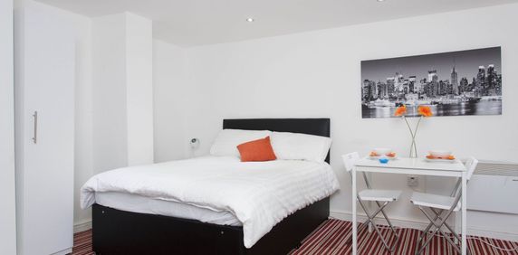 Brownhill Crescent, Leeds - Photo 2