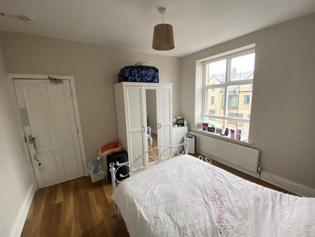 Room in a Shared House, Ecclesall Road, S11 - Photo 3