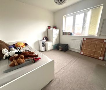 Bateson Drive, Watford, Leavesden - Photo 6