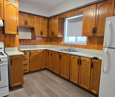 For Lease - 632 Beach Boulevard, Hamilton, Ontario - Photo 3