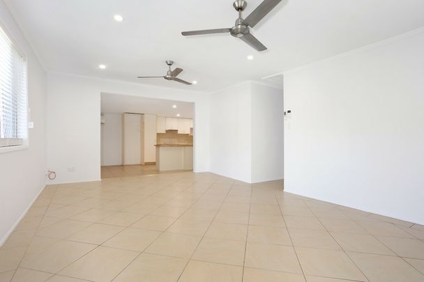 SPACIOUS 3-BEDROOM HOME + SELF-CONTAINED STUDIO IN THE HEART OF SOUTHPORT - Photo 1