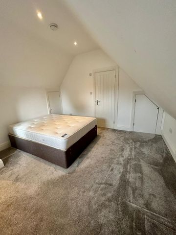 2 bedroom semi-detached house to rent - Photo 2