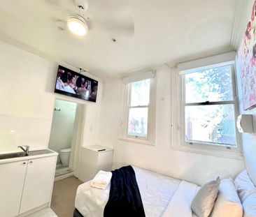 Modern Living in the Iconic 'Astoria' Building - Photo 2
