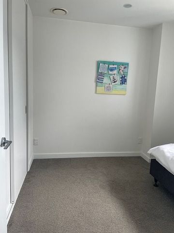 Modern 2BR Apt with Balcony - Photo 3