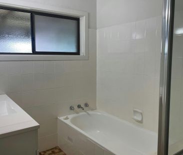 CHARMING THREE BEDROOM HOME - Photo 6