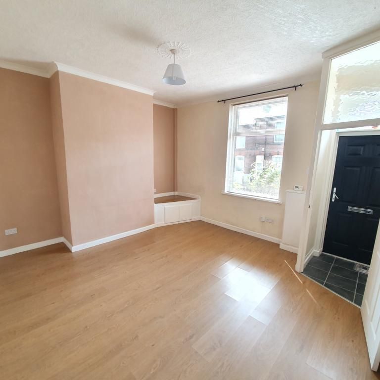 Palace Street, Bury, BL9 - Photo 1