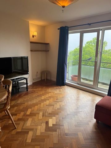 2 Bed Flat, Crest View, NW5 - Photo 3