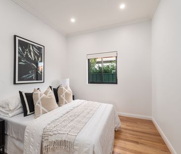 Fully Renovated Period Home With Large Backyard - Photo 4