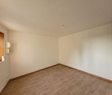 Location Appartement 2 pièces 34m² CONDE SUR L ESCAUT 59163 - Photo 3