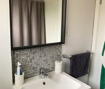 For Lease - 306 Clare Street, Westboro - Hampton Park, Ontario - Photo 4