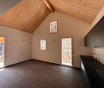 Casa unifamiliare con terreno e posti auto coperti - Photo 4
