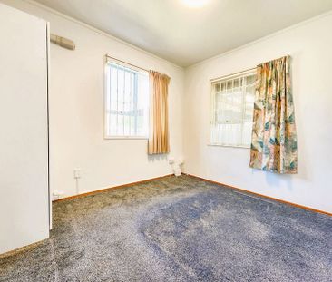 3-bedroom, brick and tile, fully fenced - Photo 6