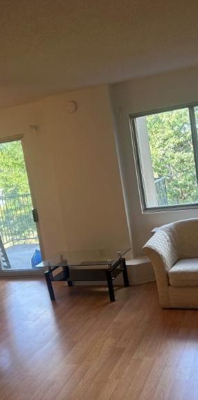 1 CH - 1 SDB - Côte Saint-Luc - $1,645 /mo - Photo 1