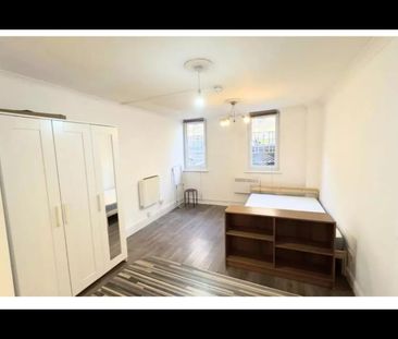 Studio Flat, Benwell Road, N7 - Photo 2