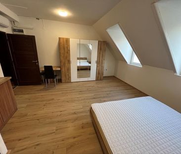 Kiadó felújított lakás - Győr - Fotó 1