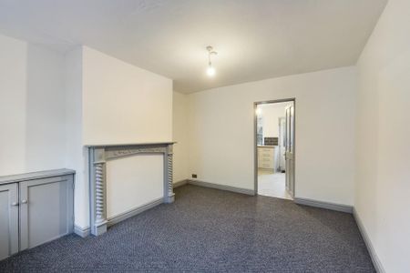 2 bedroom terraced house to rent - Photo 2