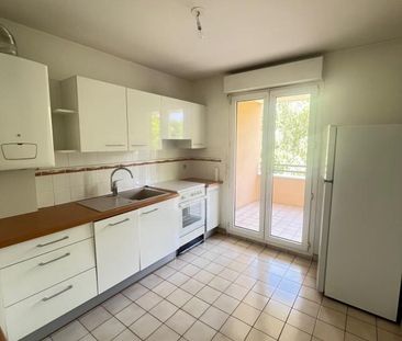 Location Appartement 2 pièces 70m² NEUVILLE SUR SAONE 69250 - Photo 6