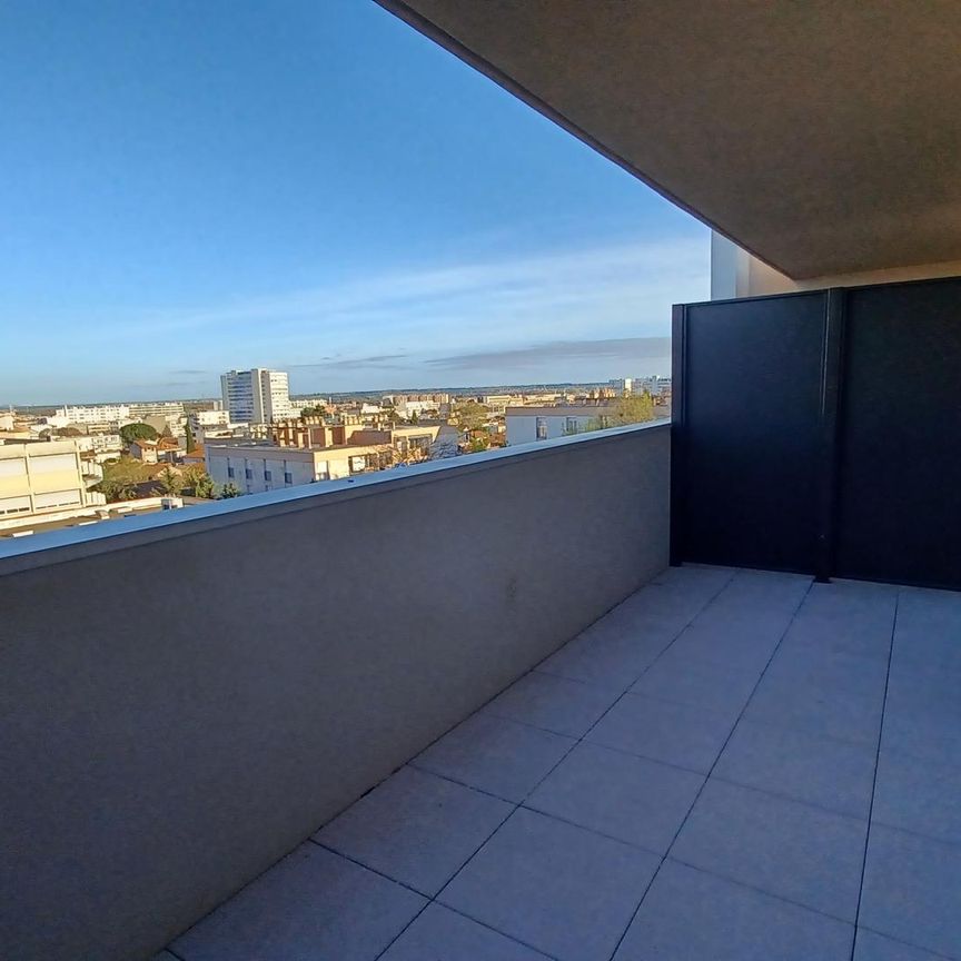 location Appartement T2 DE 38m² À NIMES - Photo 1