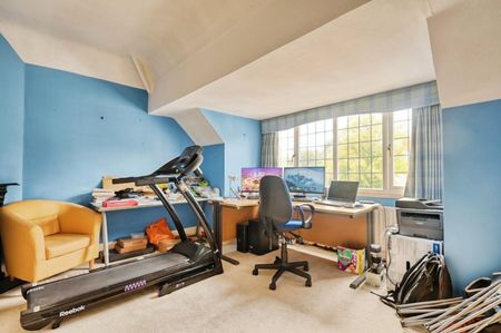 4 bedroom House To Let - Photo 2