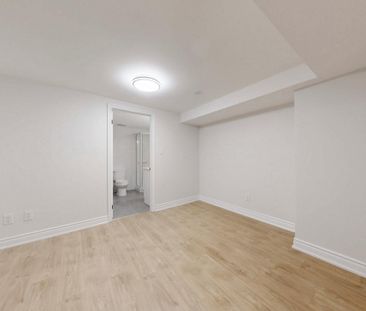 For Lease - 19 Timpson Drive, Aurora, Ontario - Photo 6