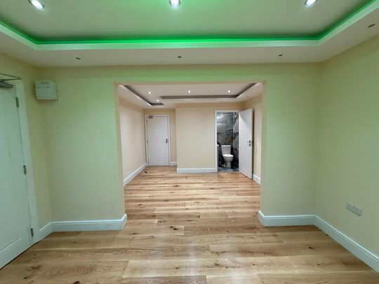 1 bedroom in a house share to rent - Photo 1