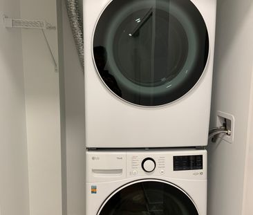 For Lease - 395 SQUARE ONE Drive Unit# 1102, Mississauga, Ontario - Photo 6