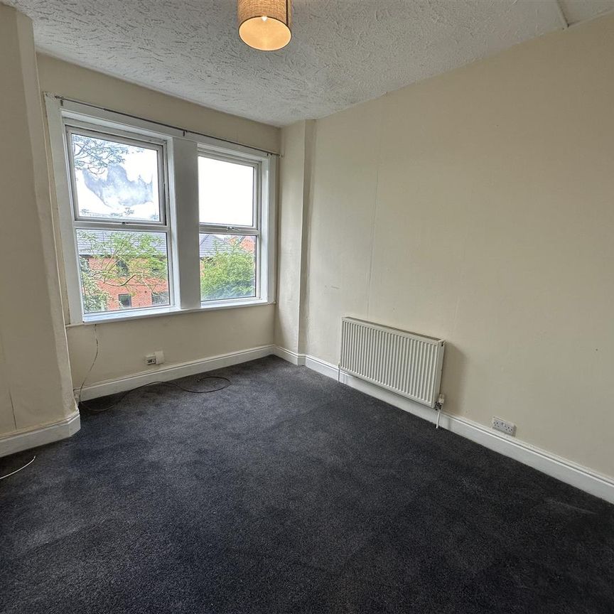 24 Manchester Rd, Audenshaw., M34 5GB - Photo 1