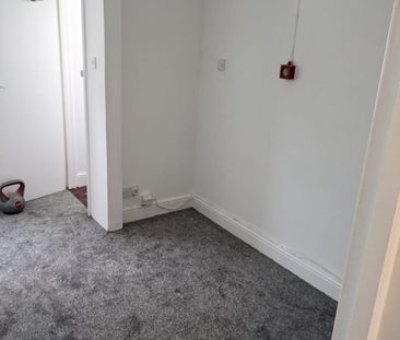 1 Bed Flat, Lauriston Road, E9 - Photo 1