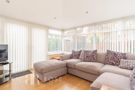 3 bedroom detached house to rent - Photo 4