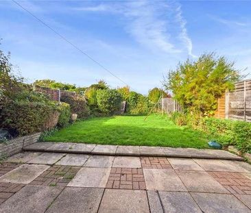 Cotswold Way, Tilehurst, Reading, Berkshire, RG31 - Photo 4