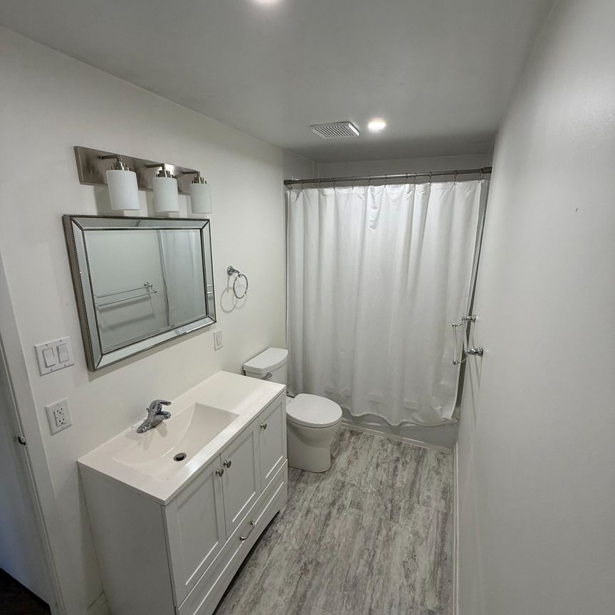 For Lease - 271 Eiwo Court Unit# 201, Waterloo, Ontario - Photo 1