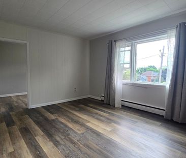 96 Emily Street - Apt - 4, Orillia, ON L3V 5V1 - Photo 2