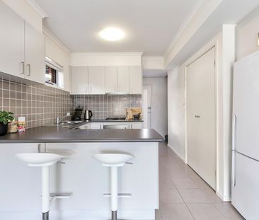 6/4 Taroona Pl, Lyons ACT 2606 - Townhouse For Rent | Domain - Photo 4