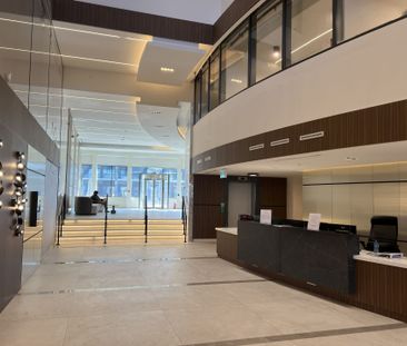 For Lease - 5105 Hurontario Street Unit# 409, Mississauga, Ontario - Photo 1