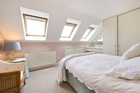 4 bedroom detached house to rent - Photo 3