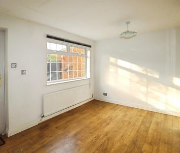 2 BED Terraced House To rent - Photo 2