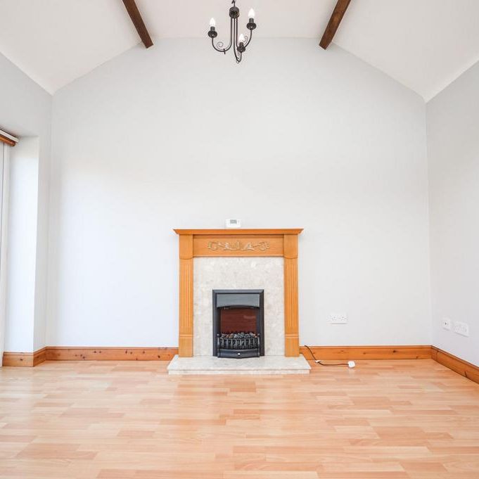 2 bedroom detached bungalow to rent - Photo 1