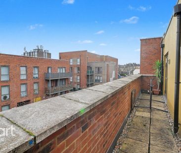 2 bedroom apartment to rent - Photo 4