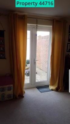 3 bedroom terraced house to rent - Photo 1