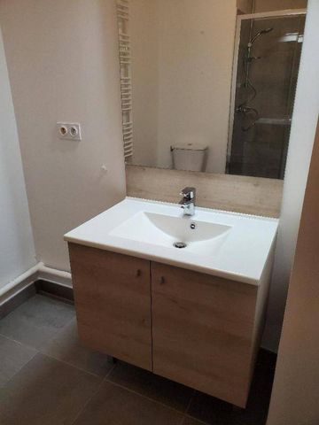 Location appartement t1 31 m² à Nantes (44000) Hauts Pavés - St-Félix-Hauts Pavés - Bellamy - Photo 2