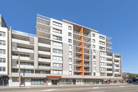 Perfectly Positioned Modern Two-Bedroom Apartment - Photo 4